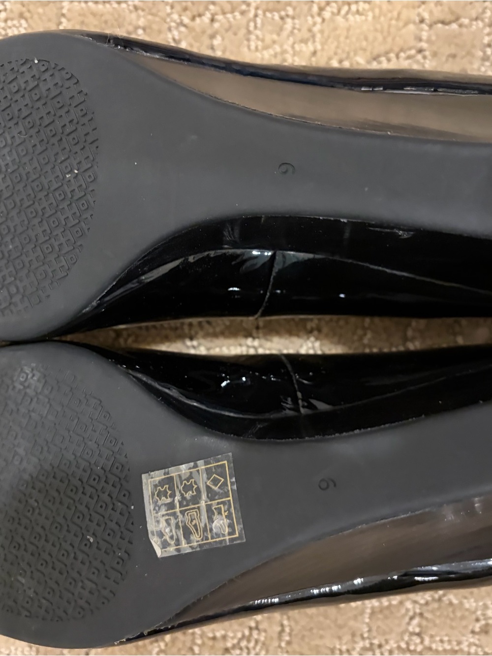 Tory Burch Black Wedge Pumps with Logo Medallion Size 9 - Picture 5 of 5
